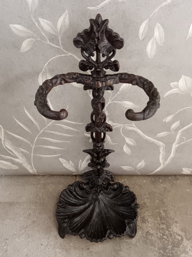 Belgian Art Nouveau Stand circa 1900 (3).jpg